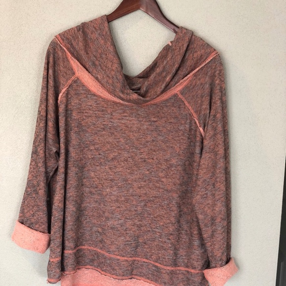 Pullover - Picture 1 of 5